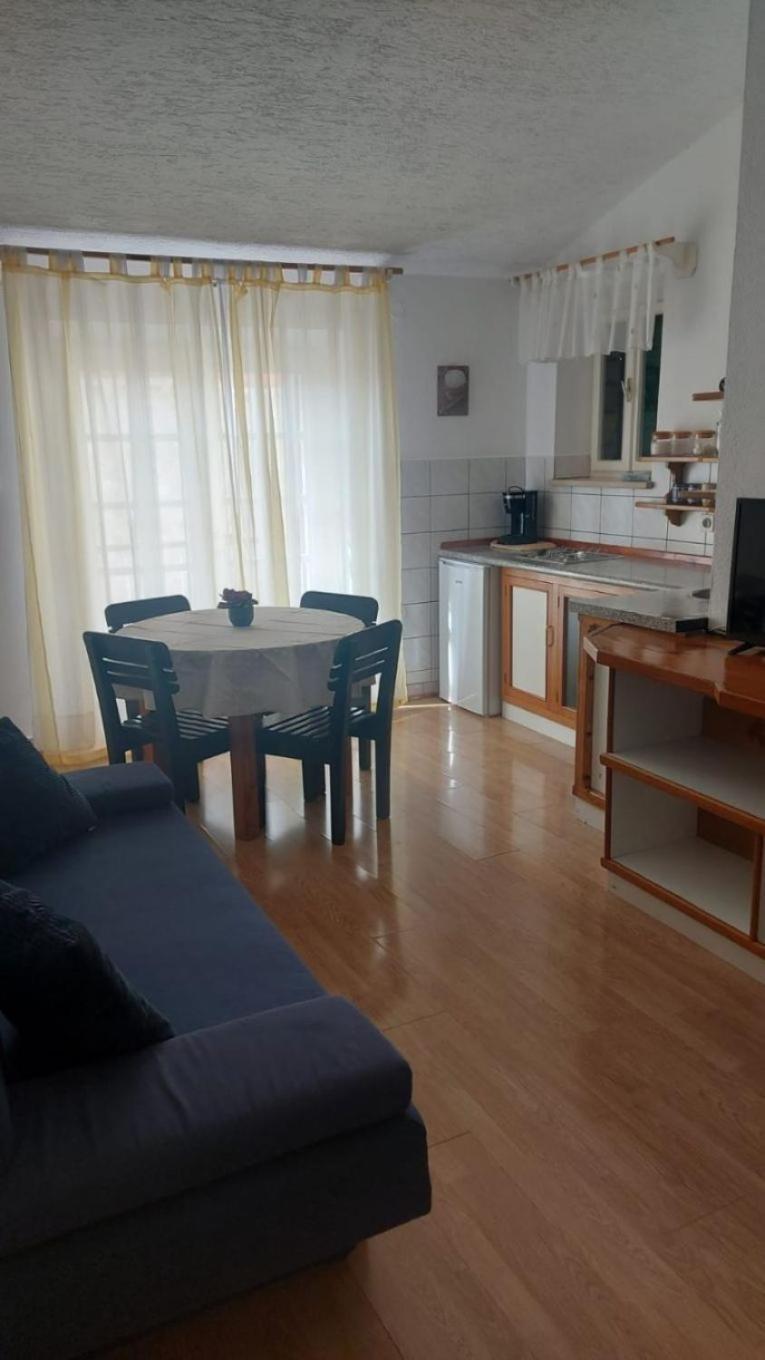 Apartment Brane Bol Eksteriør bilde